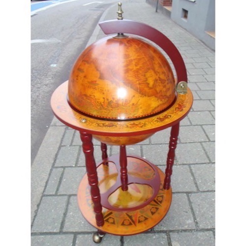 Barskab Globus Antik look h:90cm - plads til 10 flasker - Se også Hvide møbler og Spejle