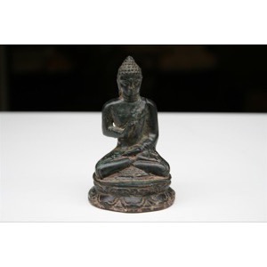 Buddha siddende metal kobber legering h:10cm