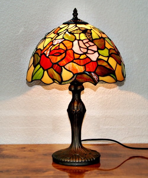 Tal højt utilstrækkelig Konkret Tiffany lamper - Se mere end 400 flotte Tiffany lamper